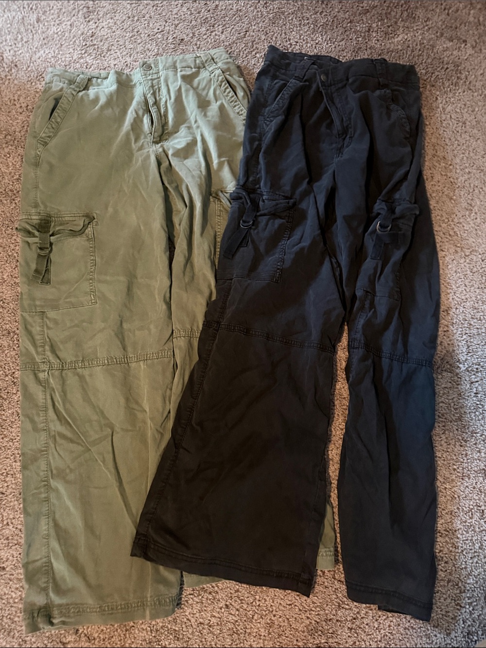 American Eagle Olive Green and Black High Waisted Cargo Pants